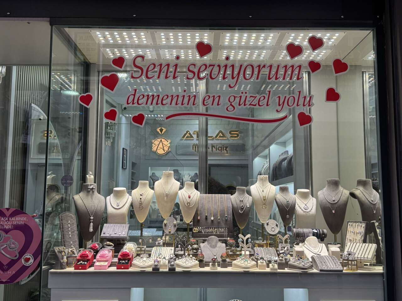 Menteşe'de 14 Şubat’ta Gümüşe İlgi: Ürünler 1.000 TL’den Başlayıp 160 Bin TL’ye Çıkıyor 2